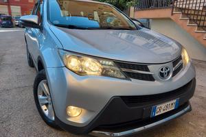 🌟 TOYOTA RAV4 2.0 D-4D 2WD Active | Full Optional