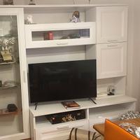 Parete sala Mondo convenienza