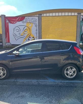 FORD Fiesta 1.5 TDCi 75CV 5 porte Titanium
