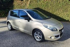 Renault Scenic xmod Tom Tom 1.5 dci