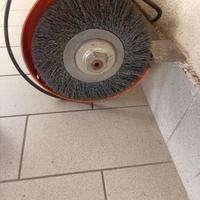 Smerigliatrice e lucidatura materiale metalli