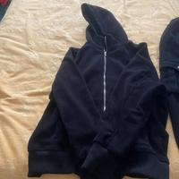 Completo felpa e pantaloni 