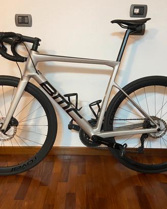 Bicicletta bmc slr five taglia 56 cambio Di2 12 V