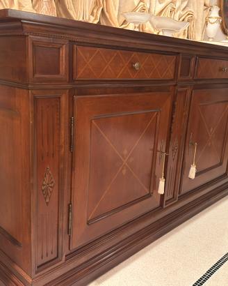 Credenza Classica in Legno Pregiato con Intarsi