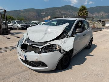 LANCIA YPSILON 2019 1.2 BENZINA 69 CV *AIRB OK