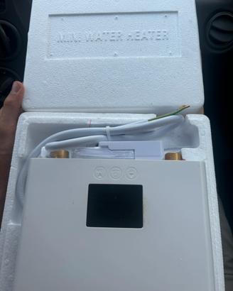 Scalda acqua elettrico da muro