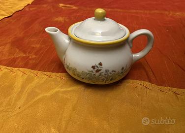 Teiera decorazione floreale ceramica the infusi