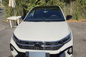 Volkswagen Taigo R-line 1.0 Dsg