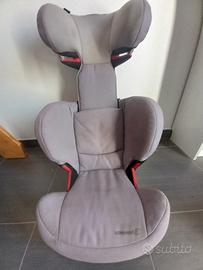 Seggiolino auto Bebeconfort con attacco Isofix