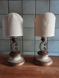 Coppia di lampade in legno