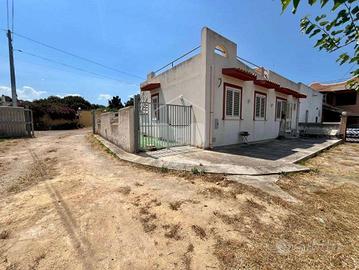 Casa indipendente con ampio terreno