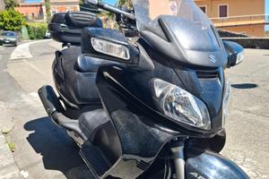 Suzuky  650 exsecutive