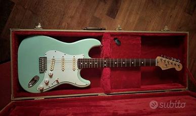 Fender Stratocaster USA, Ultra Noiseless, 7 timbri