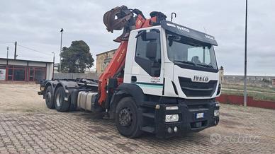 IVECO STRALIS 480 SCARRABILE CON GRU E POLIPO