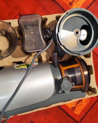 Kenwood centrifuga JMP60