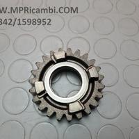 INGRANAGGIO 24251-35F21 SUZUKI GSXR 750 2004 2005