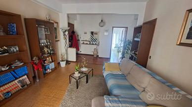 Trilocale con garage e posto auto