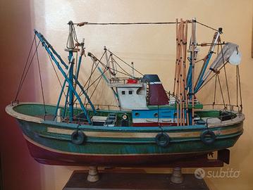 Modellino barca da pesca
