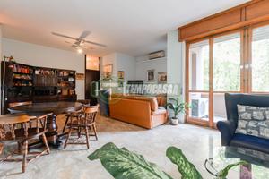 TRE LOCALI IN CONTESTO ESCLUSIVO LIBERO SUBITO