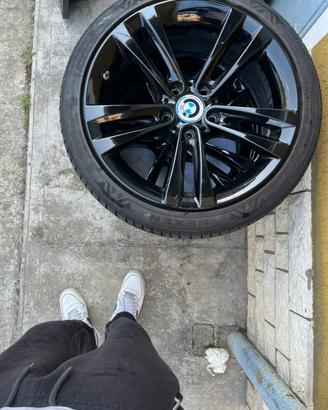 Cerchi in lega da 18 pollici