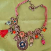 girocollo con pendenti 