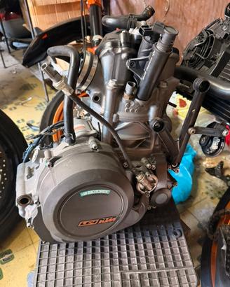 Ricambi ktm 690 smc r 2016 Husqvarna 701