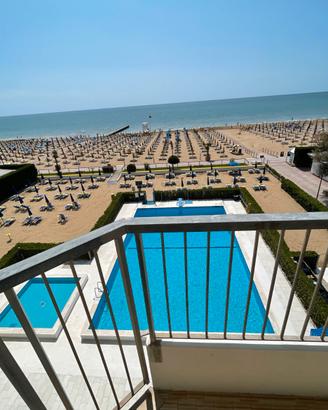 15-22 AGOSTO/Fronte-vista mare/2 camere/piscina