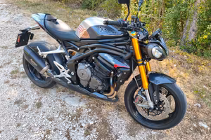 Speed Triple 1200 RS