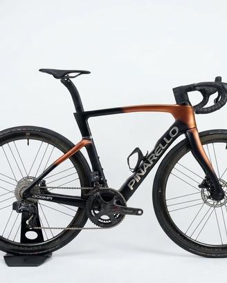 Pinarello Dogma F Campagnolo Super Record EPS