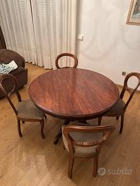 Tavola tonda di falegnameria