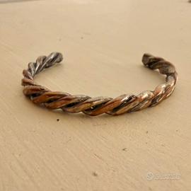 Bracciale