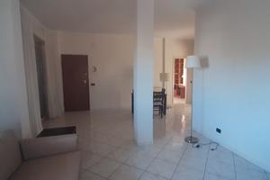 Acireale, Via Livorno app.to vani 4,5 arredato