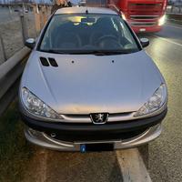 Peugot 206 - Ricambi auto disponibili/smembrata