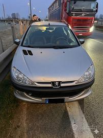 Peugot 206 - Ricambi auto disponibili/smembrata