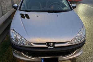 Peugot 206 - Ricambi auto disponibili/smembrata