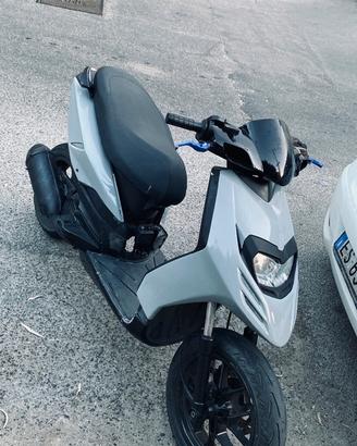 Piaggio typhoon/sr motard 50/150