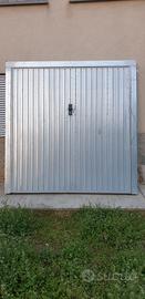 Portone basculante 