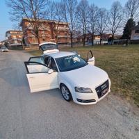 AUDI A3 1.6 TDI S.LINE  CON GARANZIA 