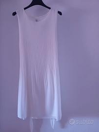 Abito bianco  in plissè e sottoveste