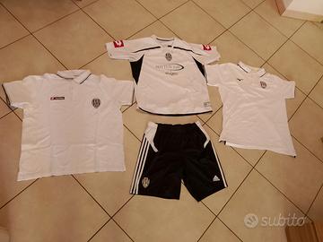 Calzoncini + maglia + 2 polo