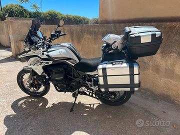 Moto Benelli 502 xt