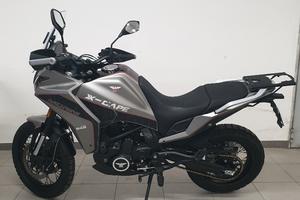 Moto Morini X-Cape 649 touring