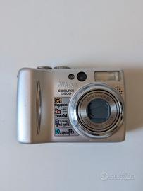 Nikon Coolpix 5900 (NON TESTATA)