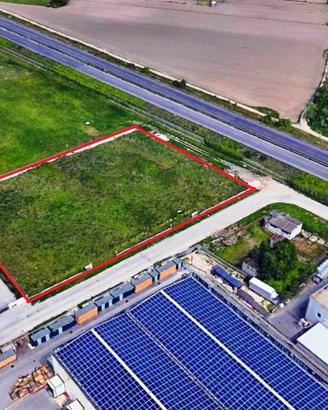 Immobile di 3500 m² con 4 locali a Gricignano di A