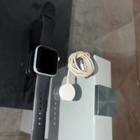 Apple Watch serie 5 Completo di caricatore