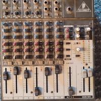Mixer Behringer Xenyx 1204