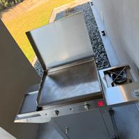 Barbecue in acciaio in acciaio inox