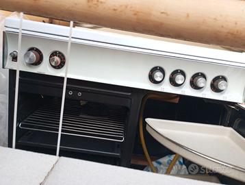 Piano cottura con forno