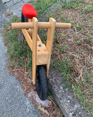 Bicicletta balance in legno