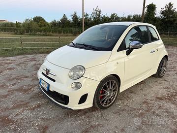 Abarth 500 1.4 Turbo T-Jet Custom